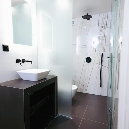 Clio, A Luxury Collection 4*