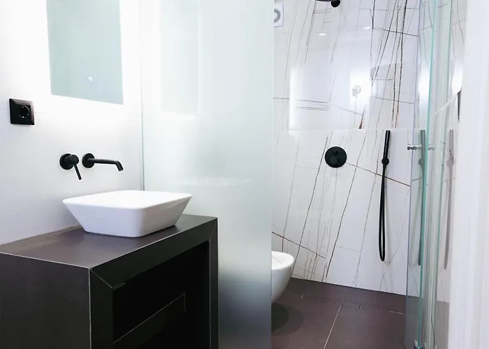 Clio, A Luxury Collection 4*