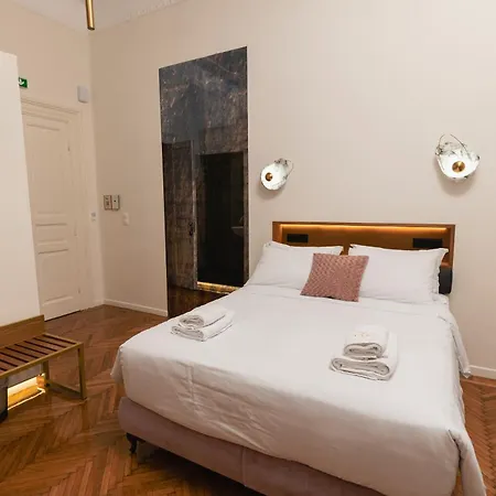 Clio, A Luxury Collection 4*