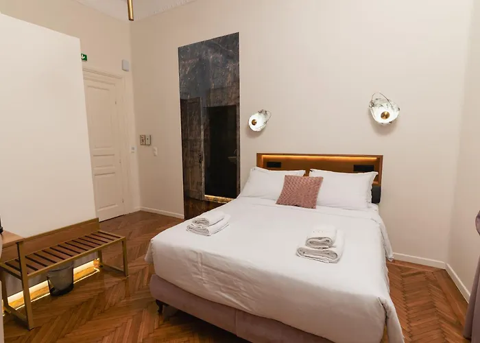 Clio, A Luxury Collection 4*