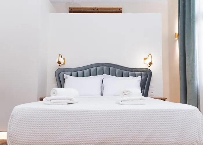 Clio, A Luxury Collection 4*